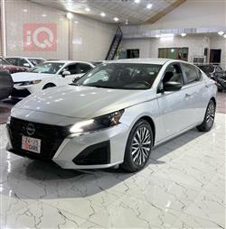 نيسان ألتيما